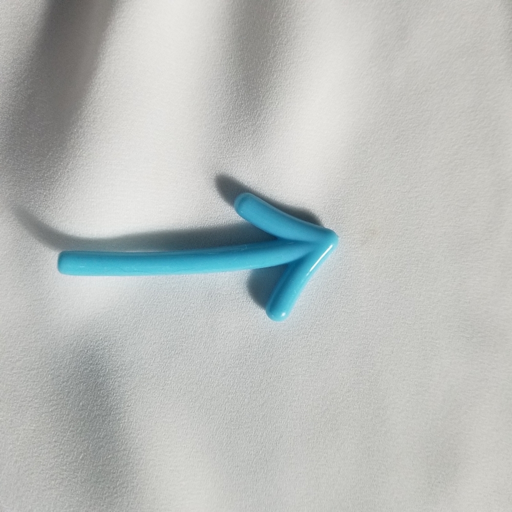 ROZ & ALI WHITE TANK WITH FRONT TIE AT BOTTOM SIZE XL - Picture 10 of 11